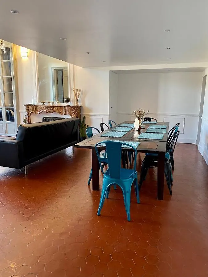 Les Suites du Cours&Spa Aix-en-Provence 0*,  France